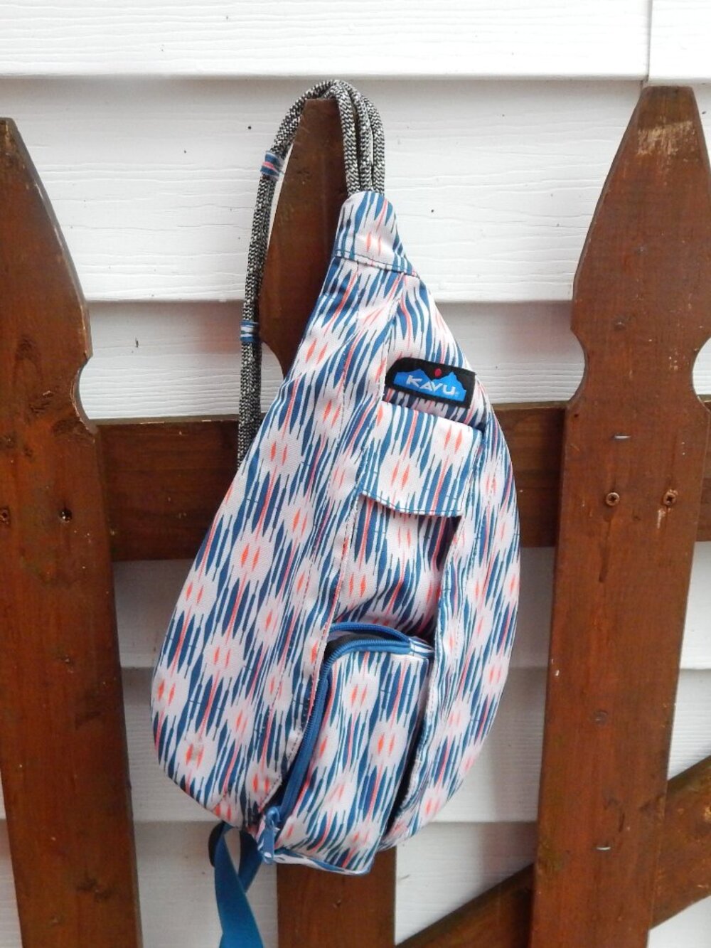 Kavu Rope Sling Large Crossbody Bag Never Used RARE Geometric Print